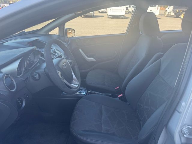 2013 Ford Fiesta SE - 22984141 - 9