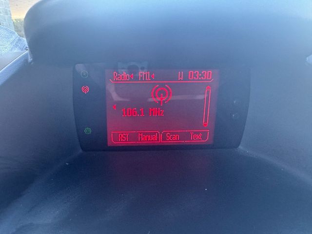 2013 Ford Fiesta SE - 22984141 - 19