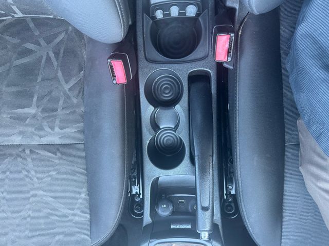 2013 Ford Fiesta SE - 22984141 - 23