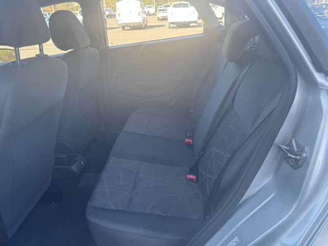 2013 Ford Fiesta SE - 22984141 - 26