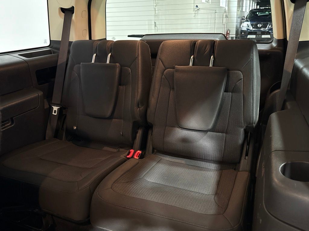 2013 Ford Flex 4dr SE FWD - 23055136 - 19