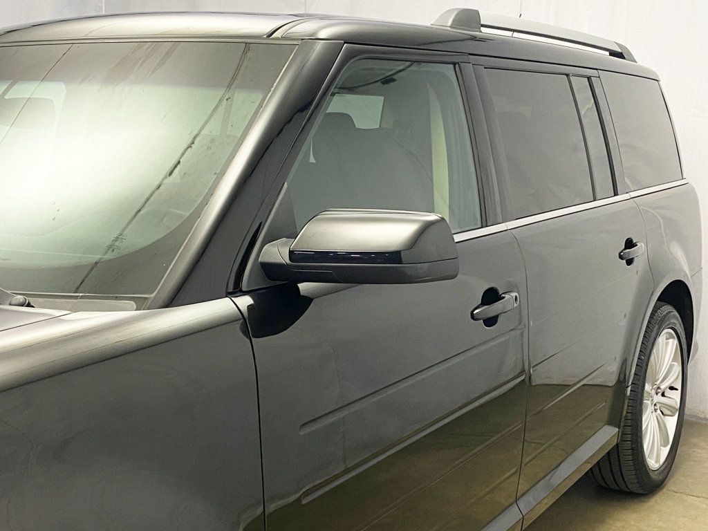 2013 Ford Flex SEL photo 2