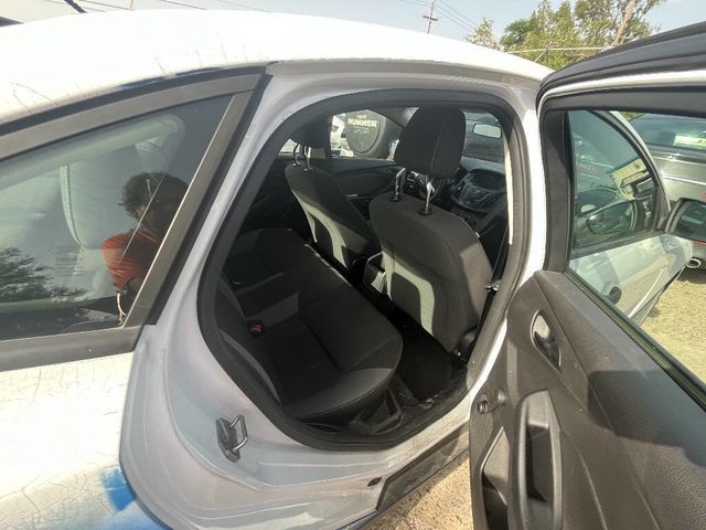 2013 Ford Focus 4dr Sedan S - 22790451 - 4