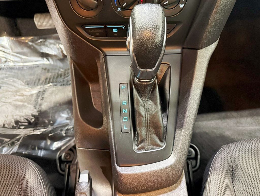 2013 Ford Focus 4dr Sedan S - 22911122 - 13