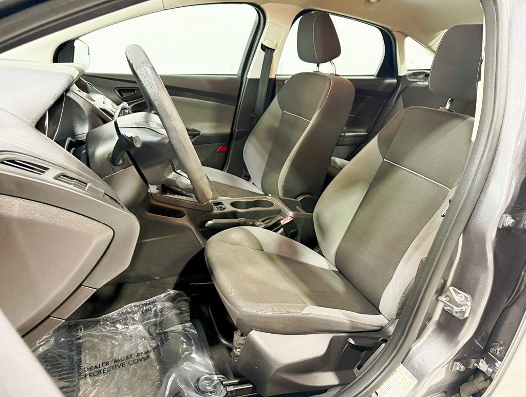 2013 Ford Focus 4dr Sedan S - 22911122 - 15