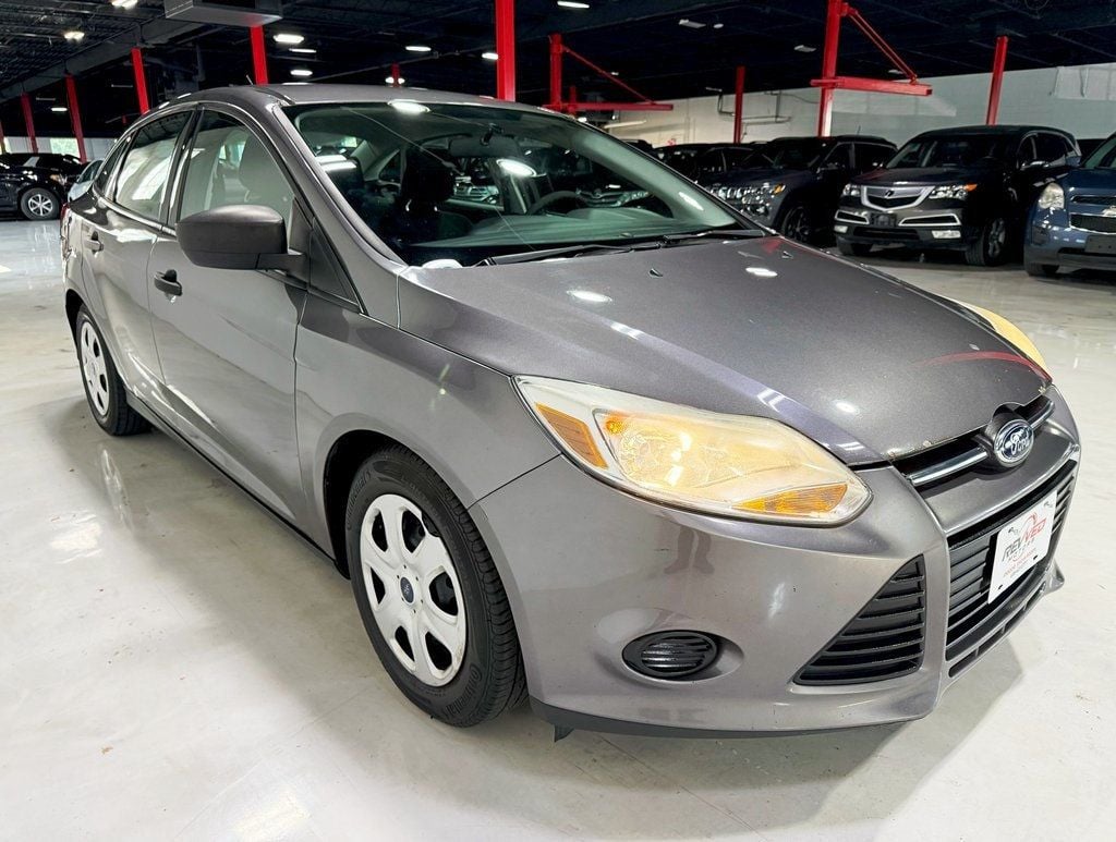 2013 Ford Focus 4dr Sedan S - 22911122 - 7