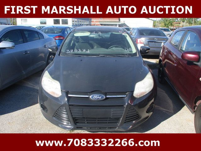2013 Ford Focus 4dr Sedan SE - 22934624 - 0