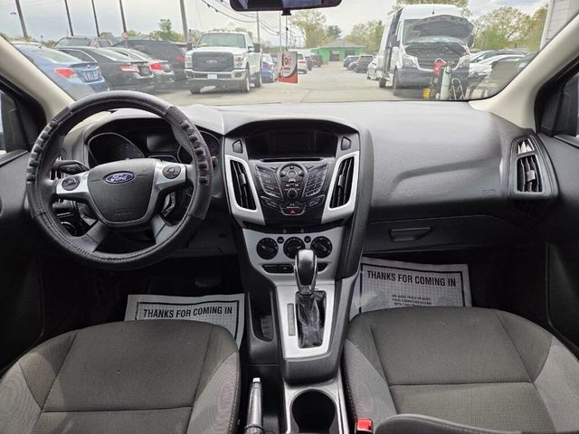 2013 Ford Focus 4dr Sedan SE - 23030320 - 13