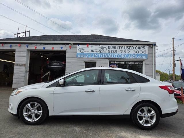 2013 Ford Focus 4dr Sedan SE - 23030320 - 1