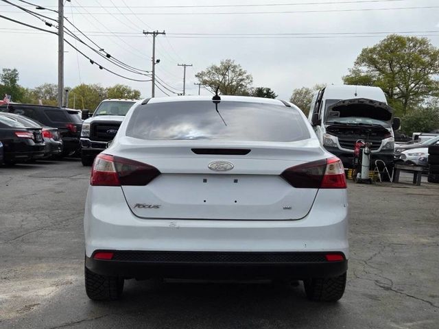 2013 Ford Focus 4dr Sedan SE - 23030320 - 3