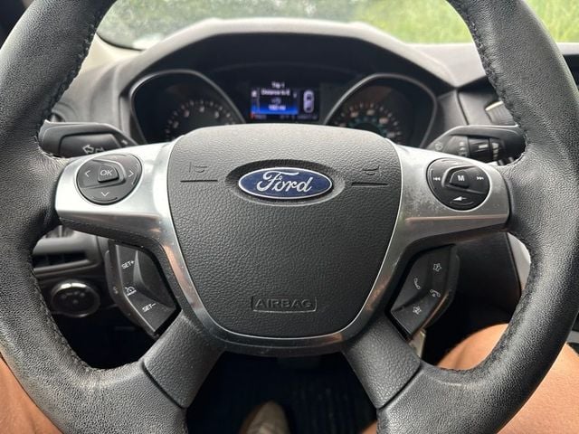 2013 Ford Focus 4dr Sedan SE - 23067729 - 11