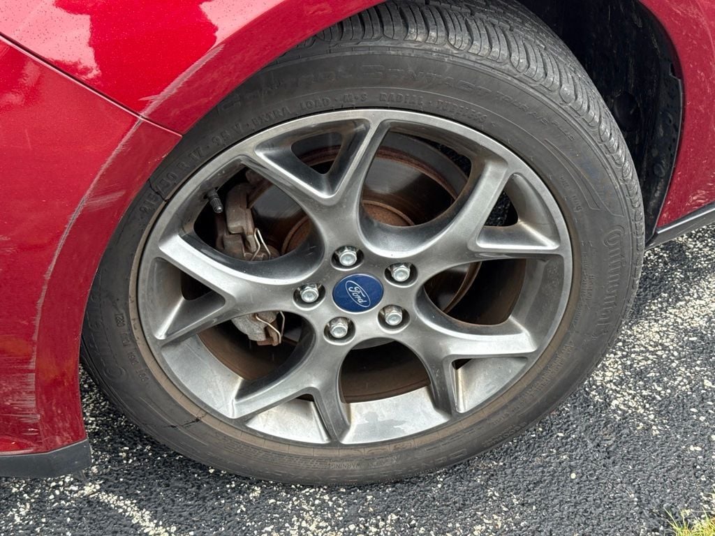 2013 Ford Focus 4dr Sedan SE - 23067729 - 1