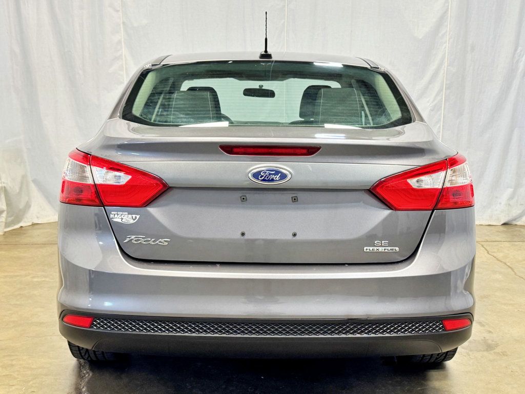 2013 Ford Focus 4dr Sedan SE - 23031855 - 9