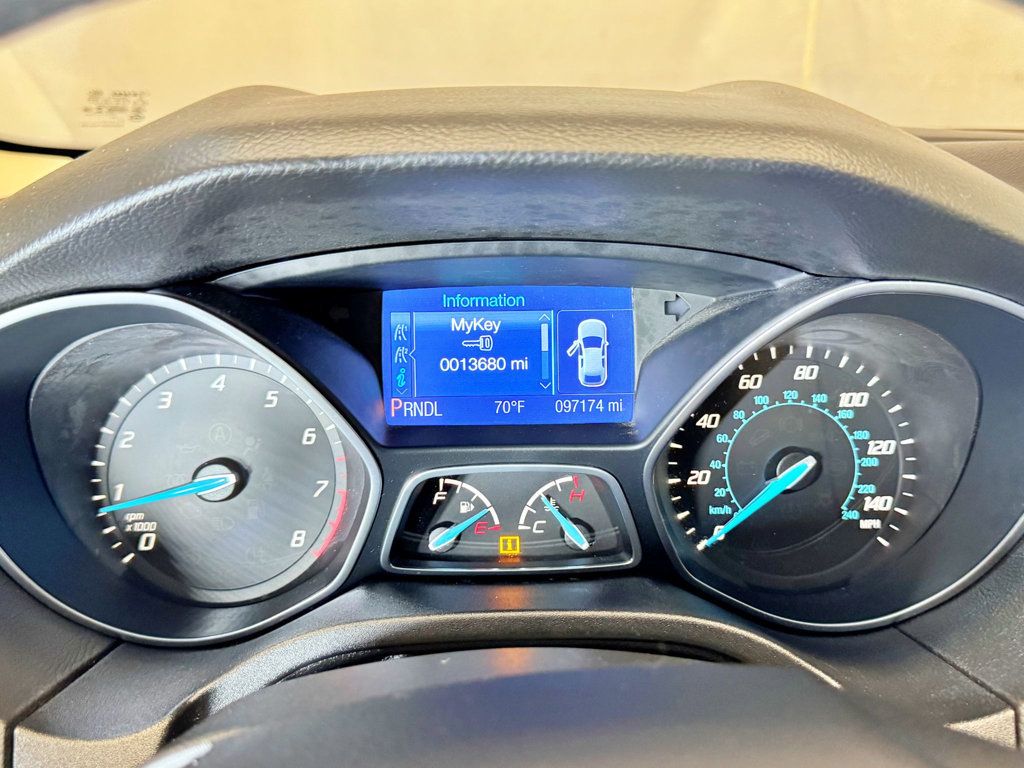 2013 Ford Focus 4dr Sedan SE - 23031855 - 21