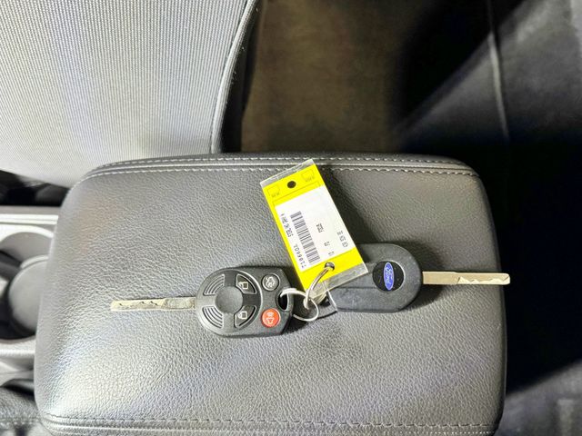 2013 Ford Focus 4dr Sedan SE - 23031855 - 22