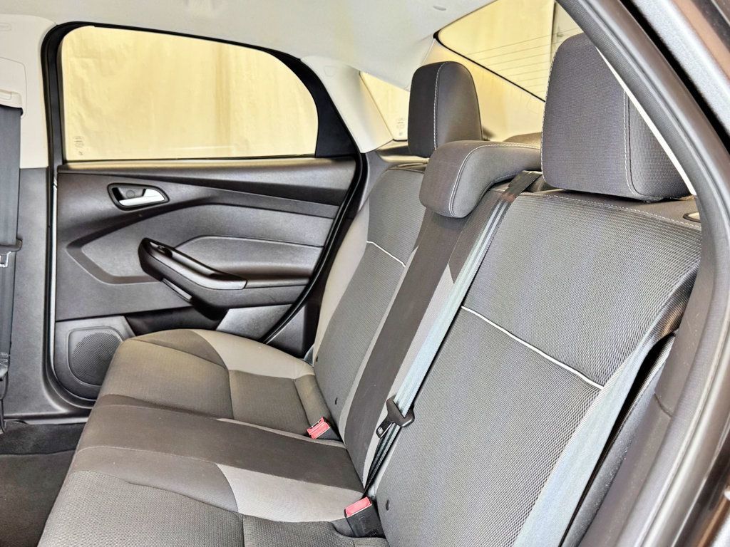 2013 Ford Focus 4dr Sedan SE - 23031855 - 31