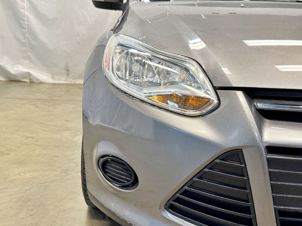 2013 Ford Focus 4dr Sedan SE - 23031855 - 3