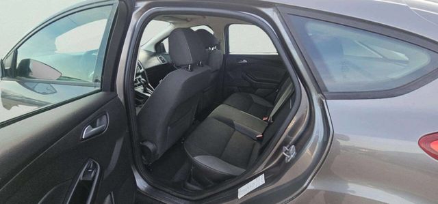 2013 Ford Focus 5dr Hatchback SE - 23007421 - 6