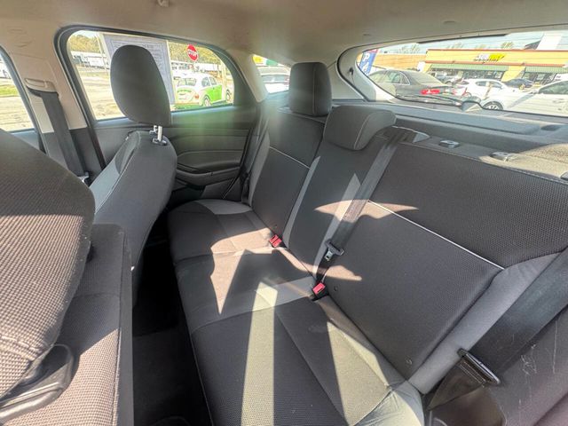 2013 Ford Focus 5dr Hatchback SE - 23005198 - 9