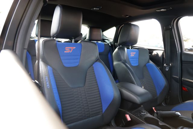 2013 Ford Focus 5dr Hatchback ST - 22966838 - 18