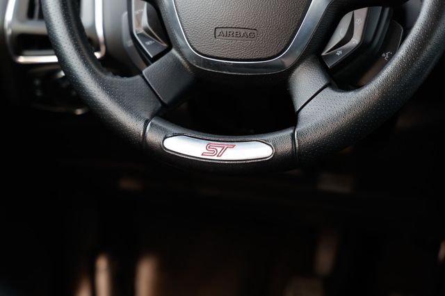 2013 Ford Focus 5dr Hatchback ST - 22966838 - 31