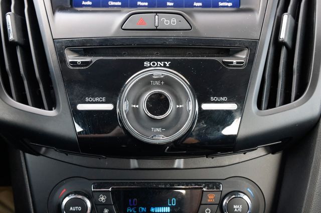 2013 Ford Focus 5dr Hatchback ST - 22966838 - 35