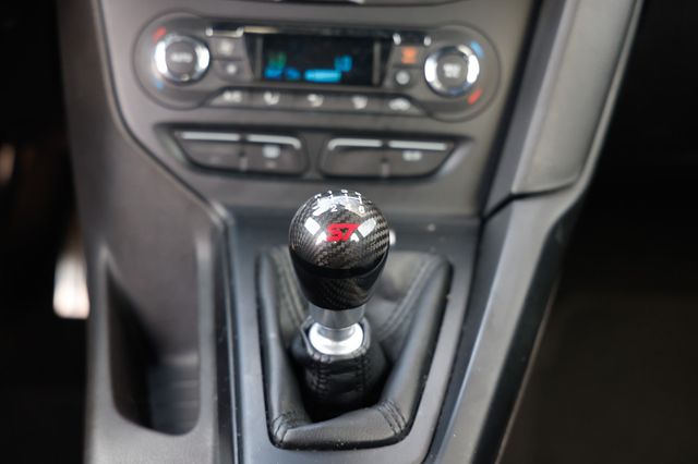 2013 Ford Focus 5dr Hatchback ST - 22966838 - 41