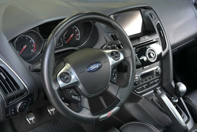 2013 Ford Focus 5dr Hatchback ST - 22938505 - 7