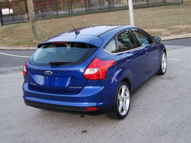 2013 Ford Focus 5dr Hatchback Titanium - 22646466 - 14