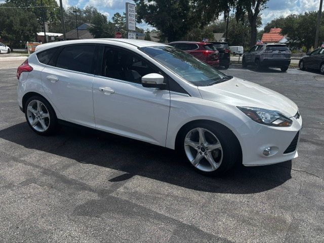 2013 Ford Focus 5dr Hatchback Titanium - 23051593 - 9