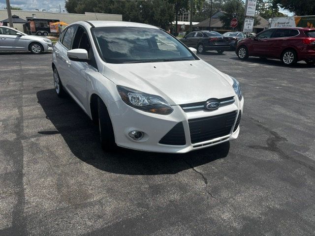 2013 Ford Focus 5dr Hatchback Titanium - 23051593 - 1