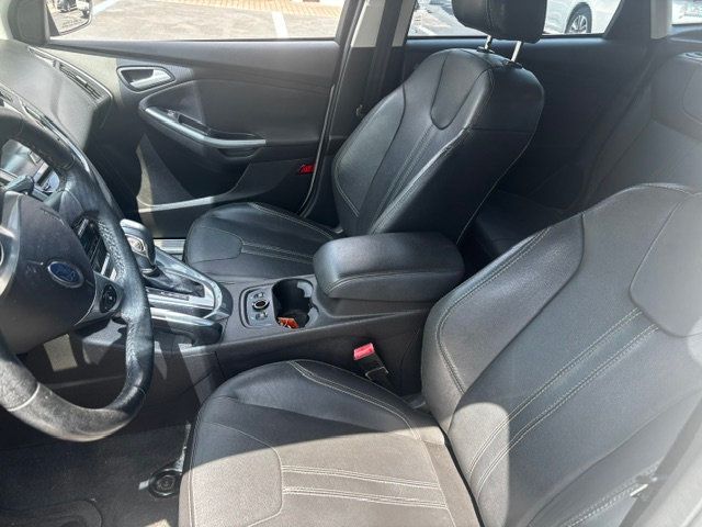 2013 Ford Focus 5dr Hatchback Titanium - 23051593 - 2