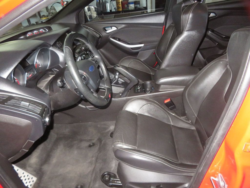 2013 Ford Focus FOCUS ST EXTRA  CLEAN NEW TIRES HATCHBACK MANUAL TRANNY LEATHER  - 23020993 - 15
