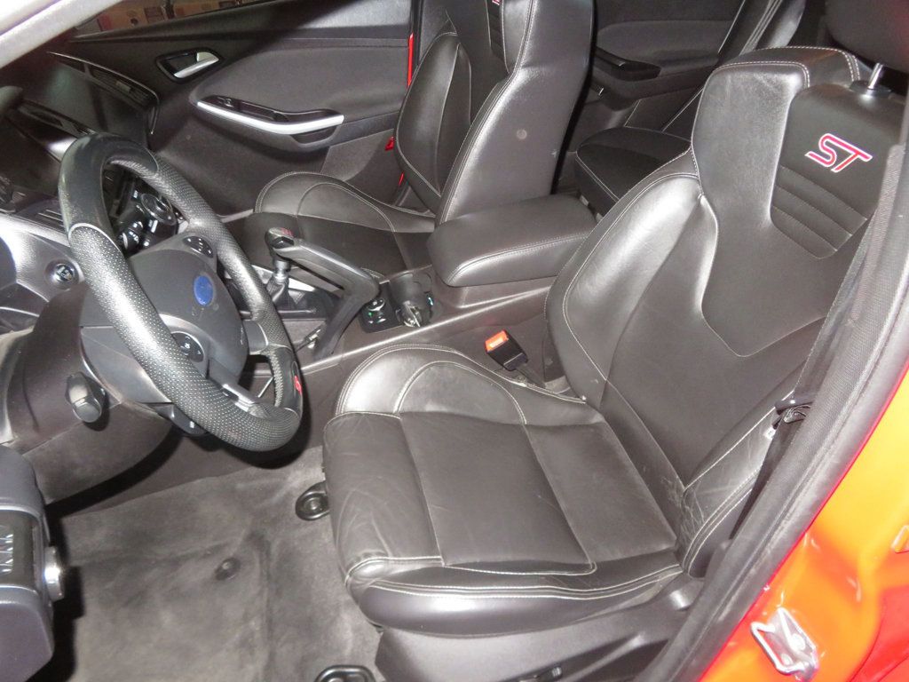 2013 Ford Focus FOCUS ST EXTRA  CLEAN NEW TIRES HATCHBACK MANUAL TRANNY LEATHER  - 23020993 - 17