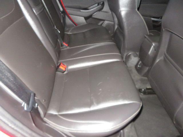 2013 Ford Focus FOCUS ST EXTRA  CLEAN NEW TIRES HATCHBACK MANUAL TRANNY LEATHER  - 23020993 - 26