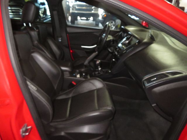 2013 Ford Focus FOCUS ST EXTRA  CLEAN NEW TIRES HATCHBACK MANUAL TRANNY LEATHER  - 23020993 - 31