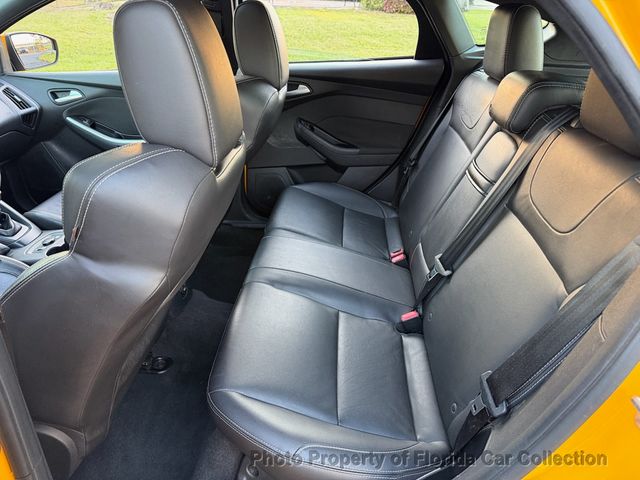 2013 Ford Focus ST Hatchback Recaro Sunroof Manual - 22976716 - 9
