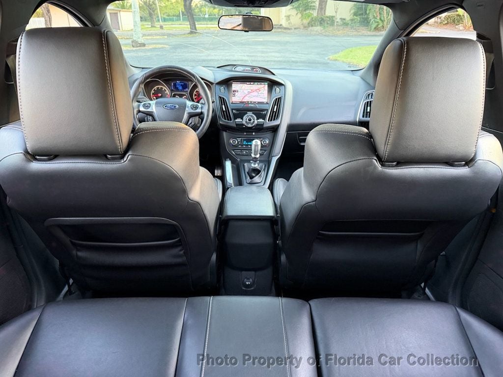 2013 Ford Focus ST Hatchback Recaro Sunroof Manual - 22976716 - 15