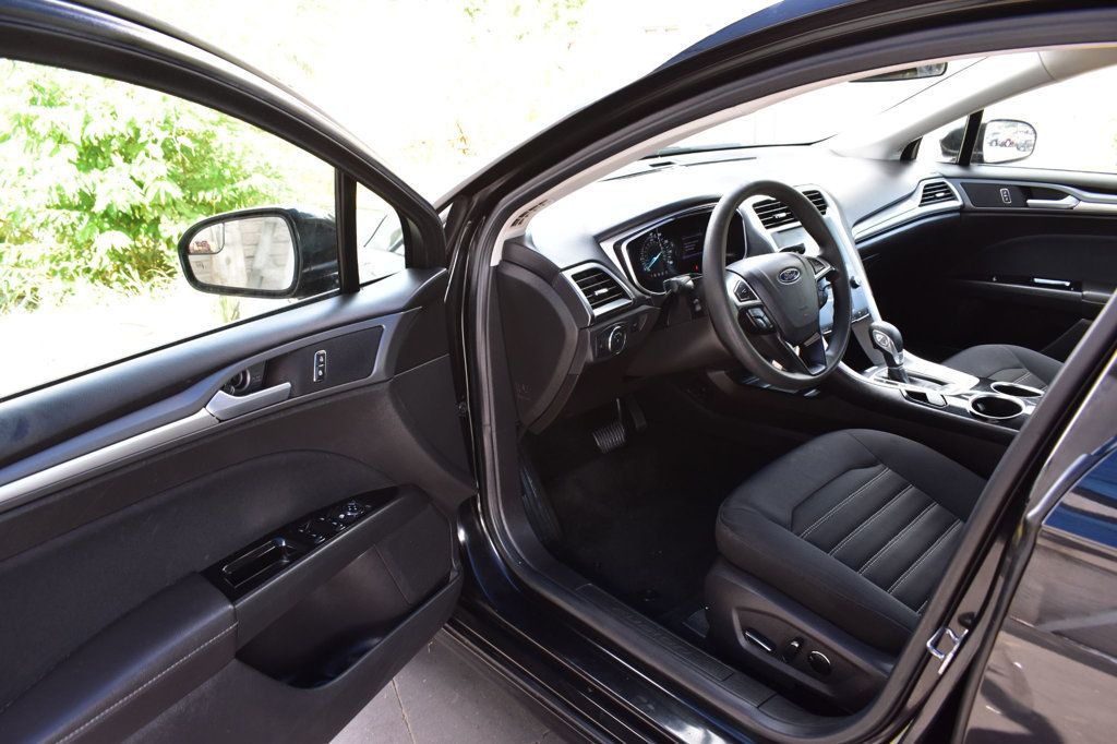 2013 Ford Fusion 4dr Sedan SE FWD - 23061666 - 13