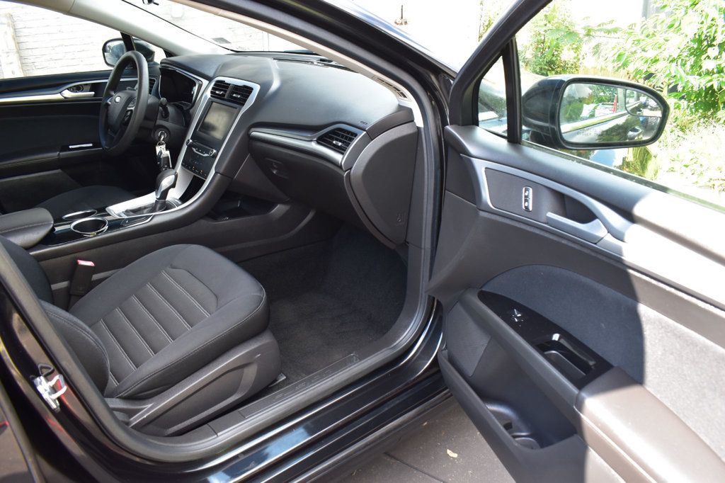 2013 Ford Fusion 4dr Sedan SE FWD - 23061666 - 16