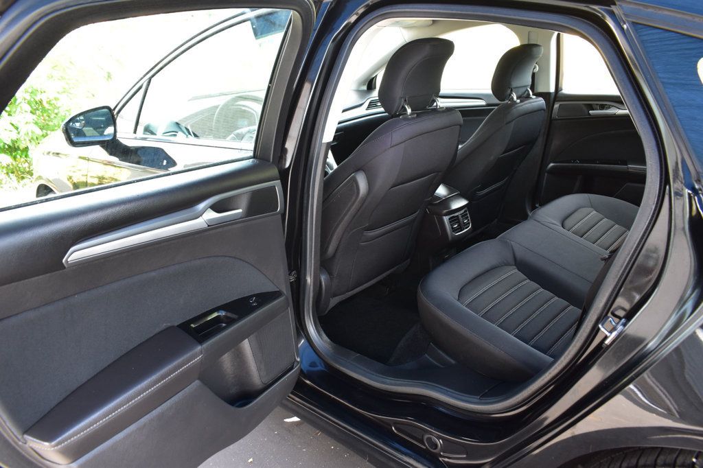 2013 Ford Fusion 4dr Sedan SE FWD - 23061666 - 22