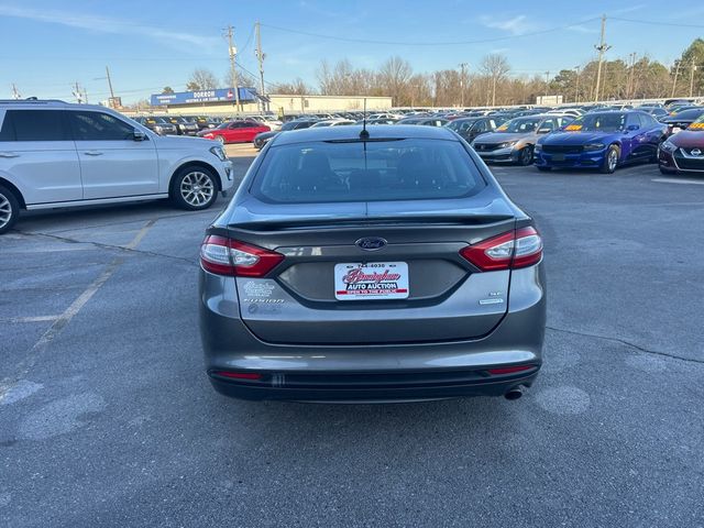 2013 Ford Fusion 4dr Sedan SE FWD - 22975222 - 4
