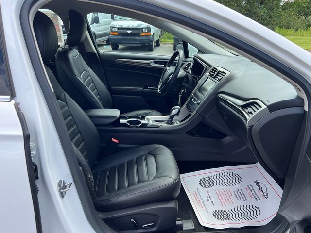 2013 Ford Fusion 4dr Sedan SE Hybrid FWD - 23065046 - 19