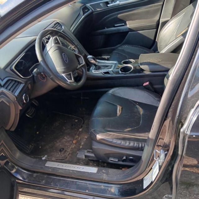 2013 Ford Fusion 4dr Sedan Titanium FWD - 22602189 - 1