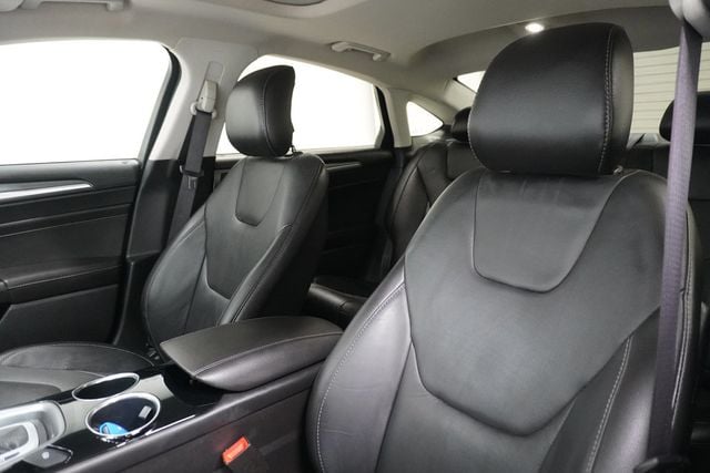 2013 Ford Fusion 4dr Sedan Titanium FWD - 22997071 - 8