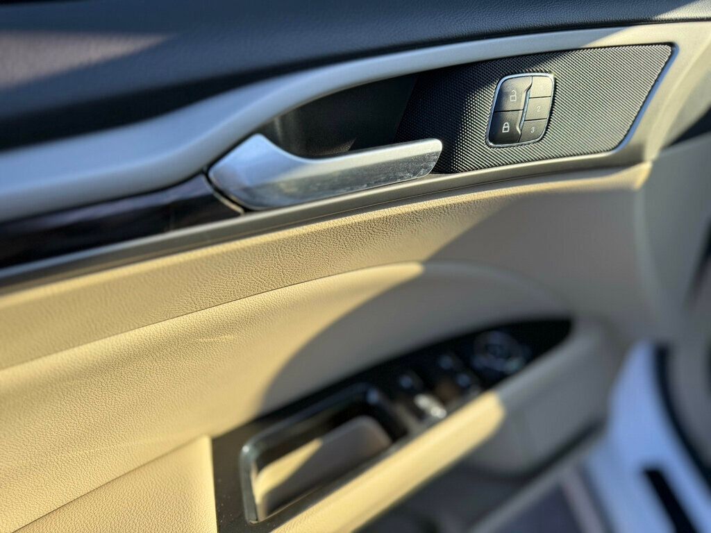 2013 Ford Fusion Hybrid - 22954109 - 12