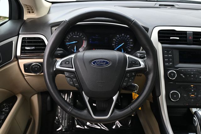 2013 Ford Fusion SE New Tires  - 22983870 - 8