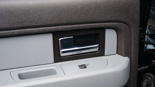 2013 Ford F-150 1 OWNER , JUST SERVICED , VERY CLEAN INSIDE AND OUT  - 22968508 - 33