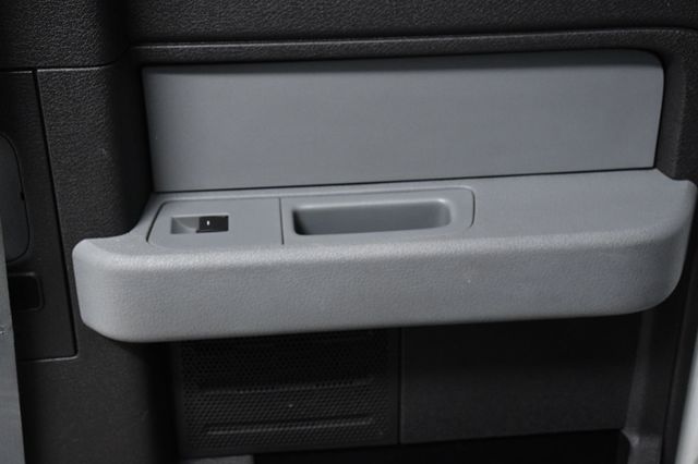 2013 Ford F-150 2WD Reg Cab 145" XL - 22966710 - 13