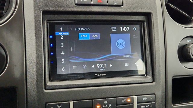 2013 Ford F-150 4WD SuperCab 145'' STX with Equipment 201A & 5.0 V8 FFV Engine - 22945394 - 16